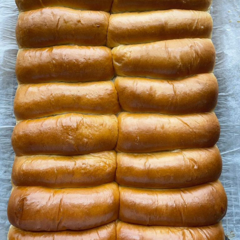 Maine Made Split-Top Buns (4 Pack) - Little Spruce Baking